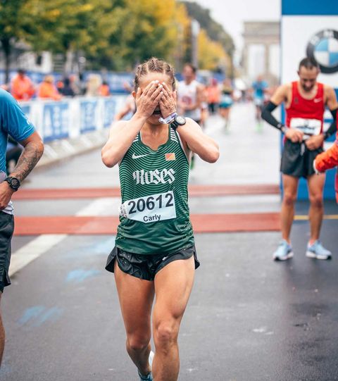 Black Roses runner at the Berlin Marathon