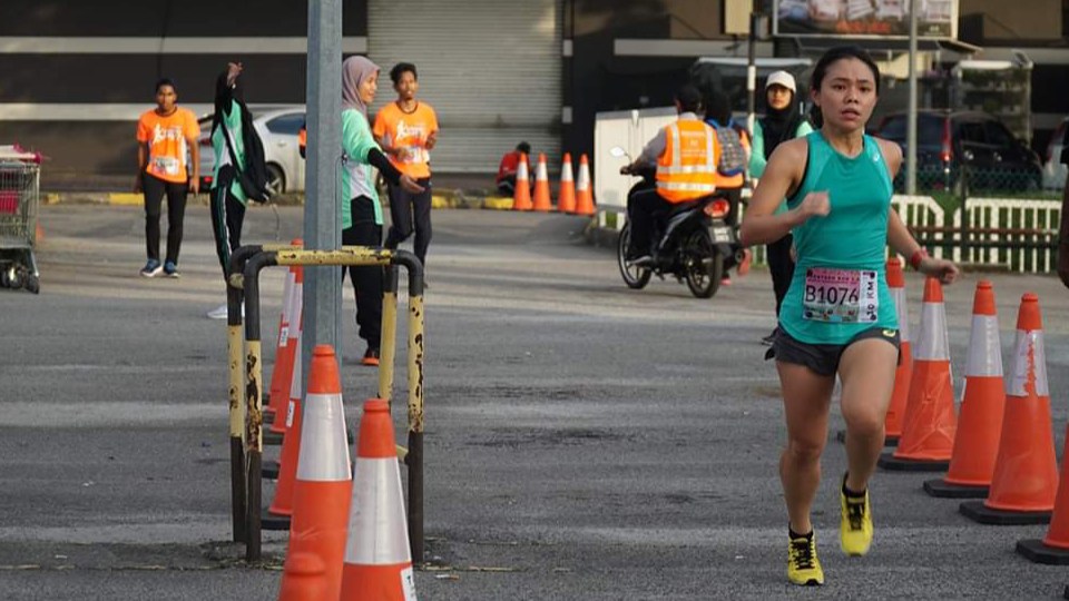 Malaysian Women Marathoners: Giving Up Is Not An Option